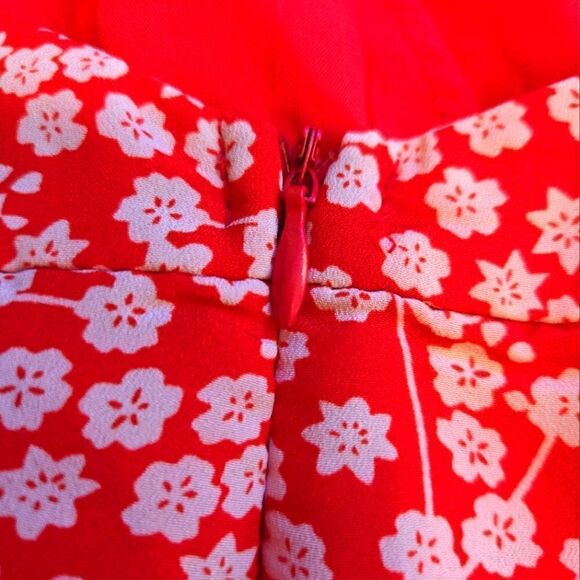 EC WHITE FOX YACHT CLUB RED FLORAL WRAP DRESS SZ.S - Picture 6 of 7
